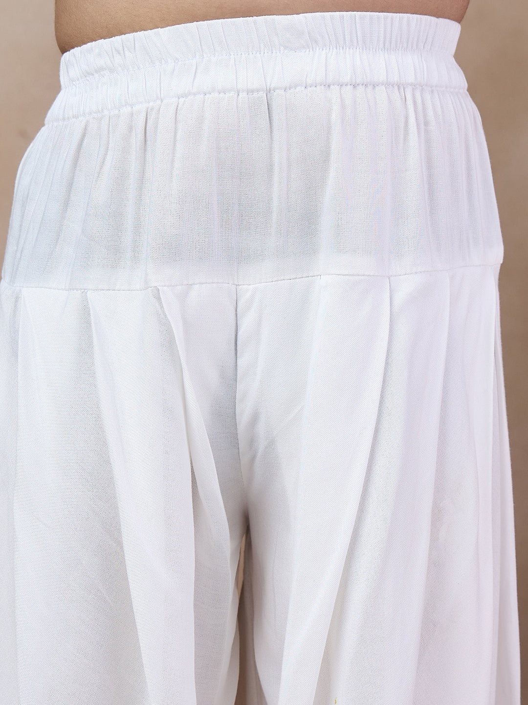 Boys Mandarin Collar Ethnic Motifs Printed Regular Kurta With Salwar (KP-WHITESUNFLOWER)