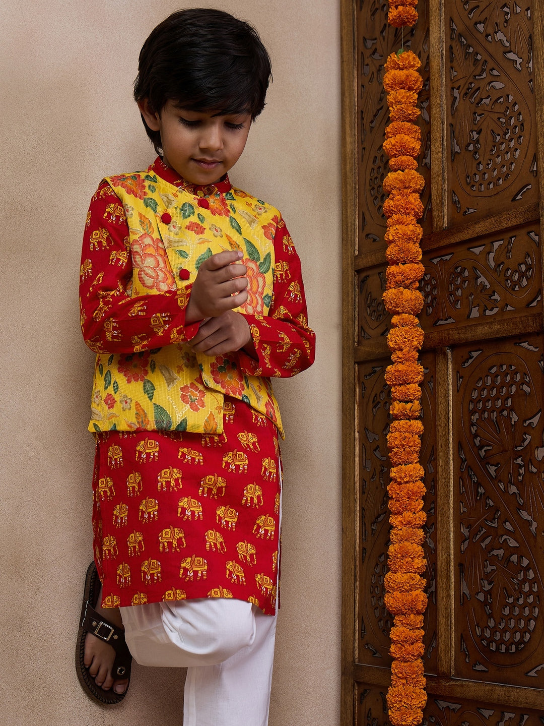 Boys Mandarin Collar Animal Printed Regular Kurta With Pyjamas (KP-YELLOWHATHI)