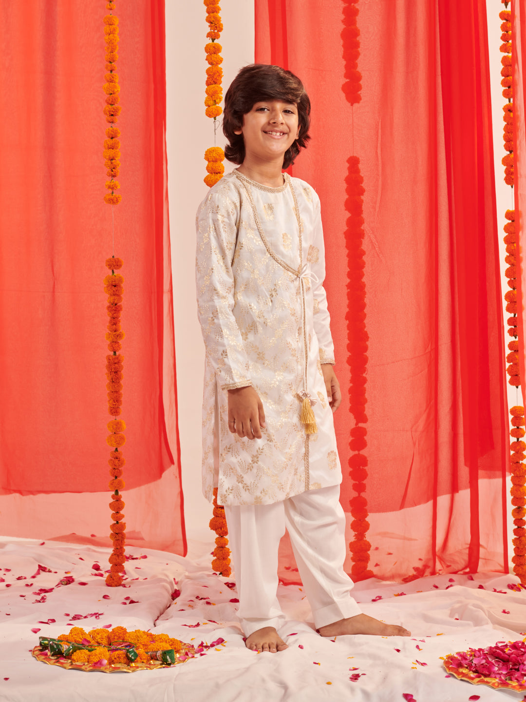 Boys Floral Regular Kurta With Trousers (KP-ZARIWHITE)