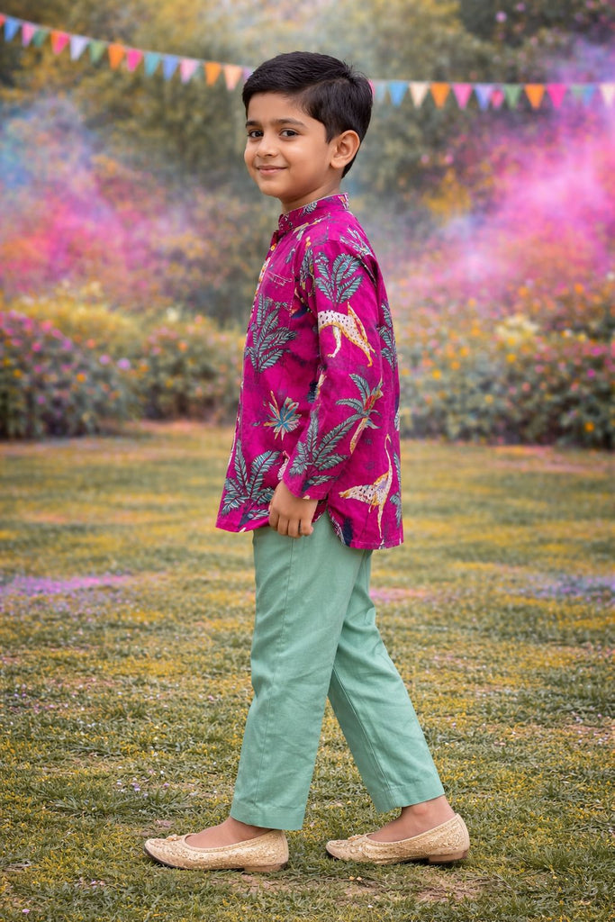 Pspeaches Boys Magenta & Olive Green Ethnic Animal Print Straight Fit Cotton Kurta & Pyjamas Set ( Sku-Kp-Jungle )