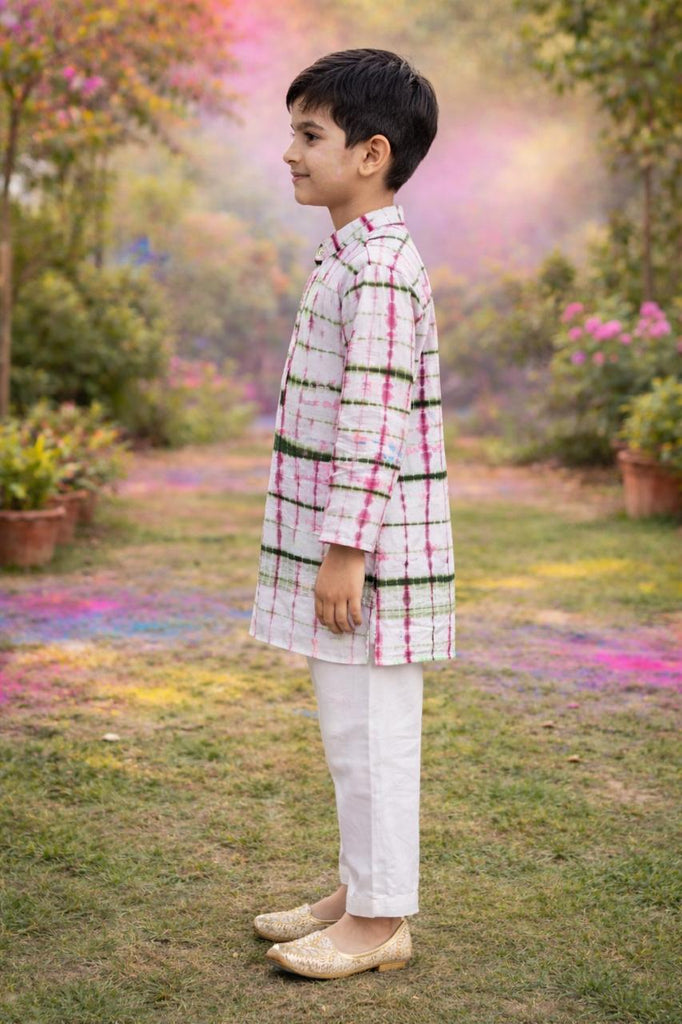 Pspeaches Boys White Ethnic Shibori A-Line Cotton Kurta With Pyjamas ( Sku-Kp-Pinkgreenshib )