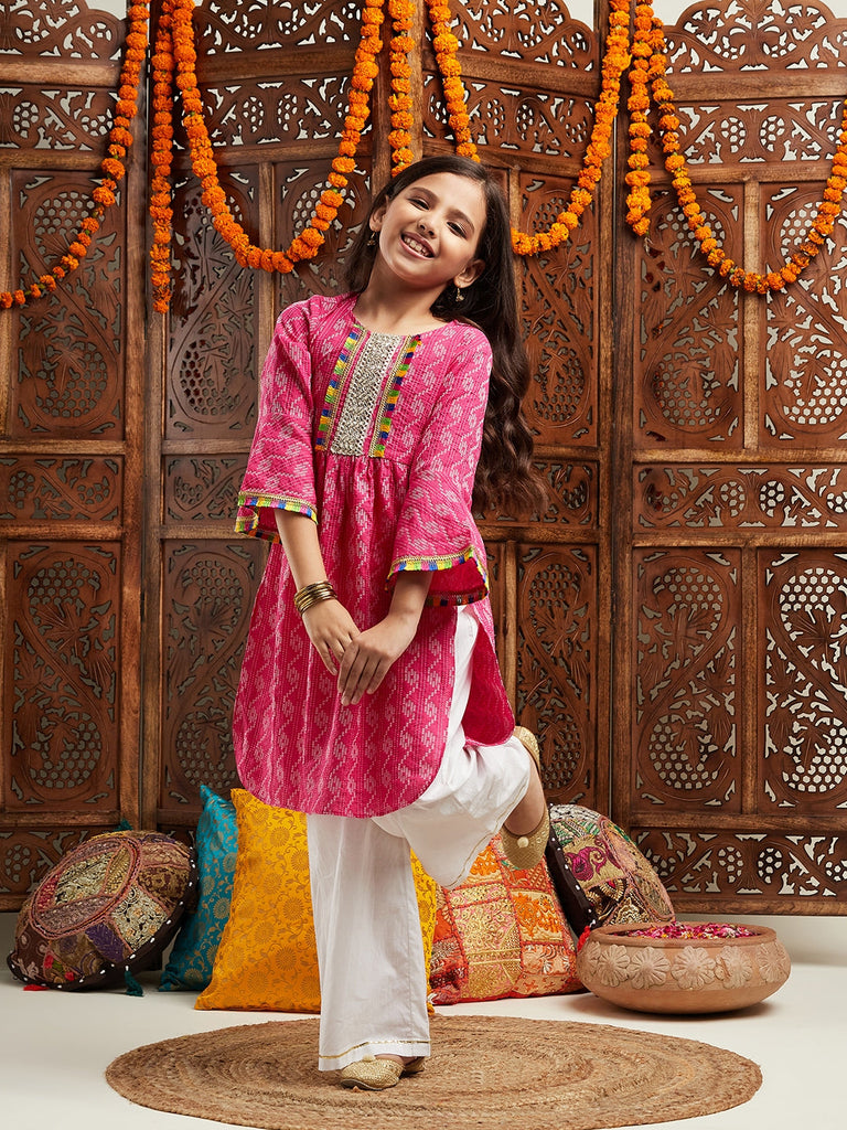 Pspeaches Girls Magenta Ethnic Motifs Printed Regular Kurta With Pyjamas (KS-MAGENTADOBBY)