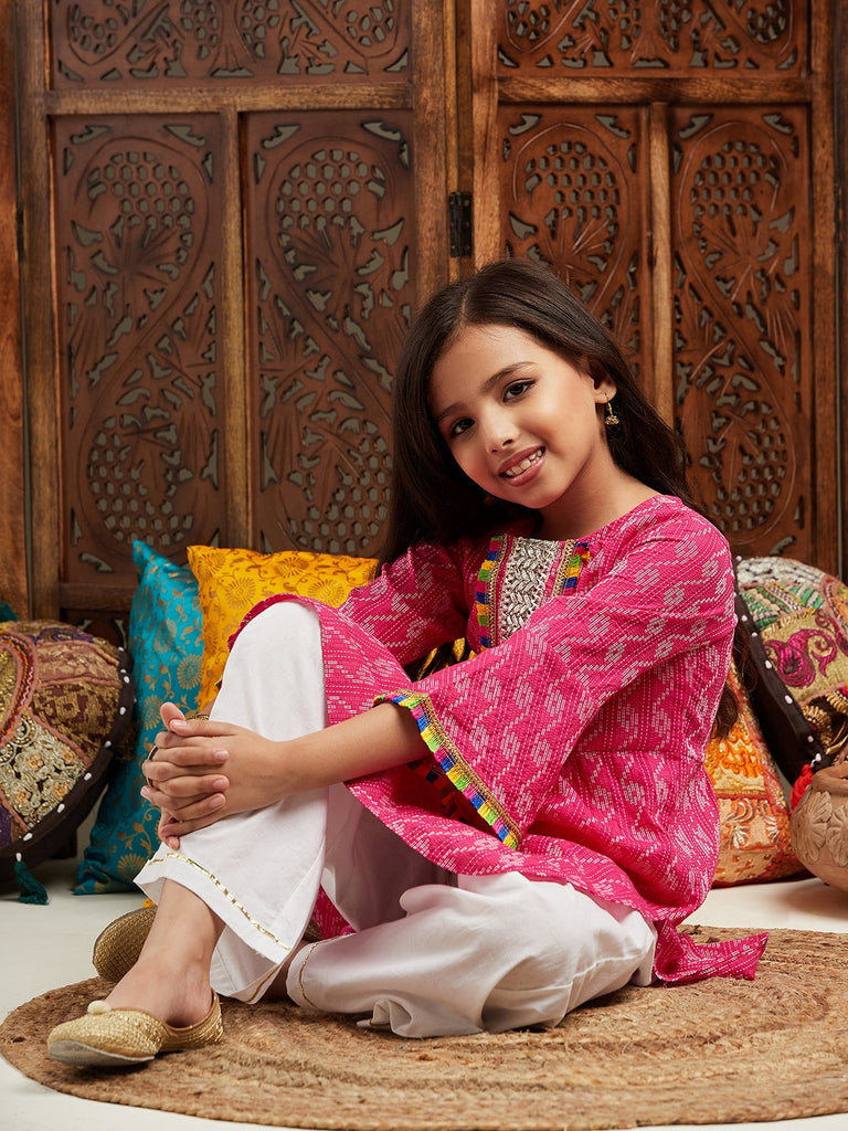 Pspeaches Girls Magenta Ethnic Motifs Printed Regular Kurta With Pyjamas (KS-MAGENTADOBBY)