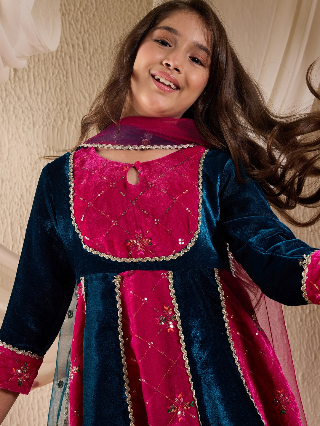 Pspeaches Girls Floral Embroidered Sequinned Velvet Panelled Kurta With Trouser & Dupatta (KS-MAGSEQVELVET)