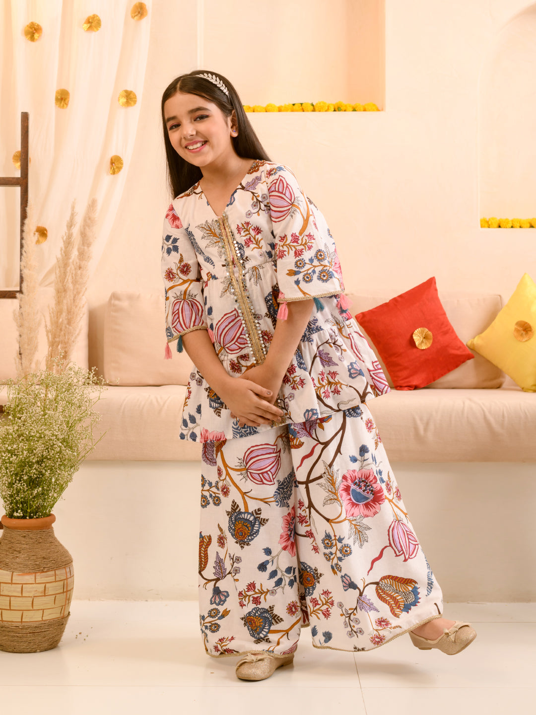 Girls Floral Printed Pure Cotton Kurta With Palazzos (KS-OFFWHITELAYER)
