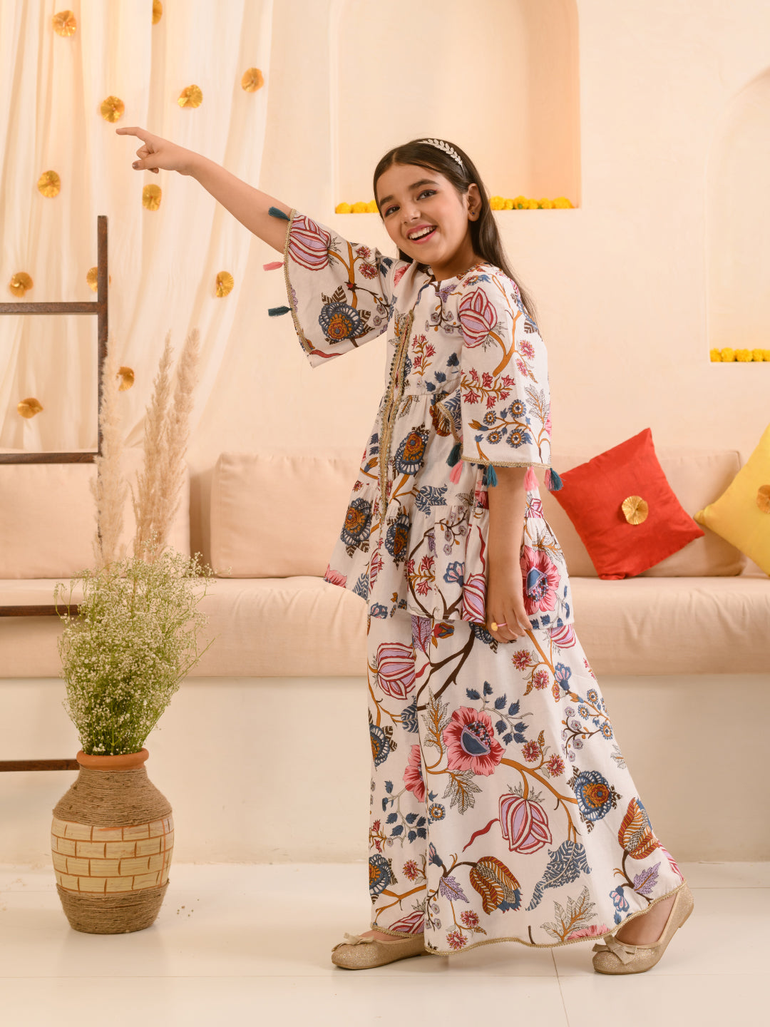 Girls Floral Printed Pure Cotton Kurta With Palazzos (KS-OFFWHITELAYER)