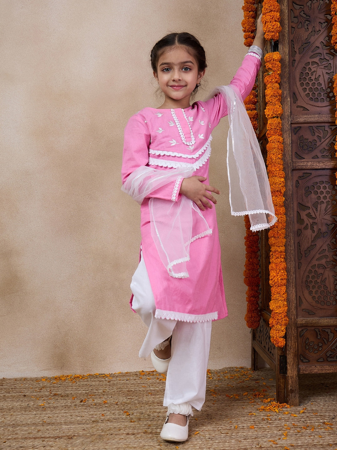 Girls Floral Embroidered Round Neck Straight Kurta With Trousers Dupatta (KS-PINKEMB)