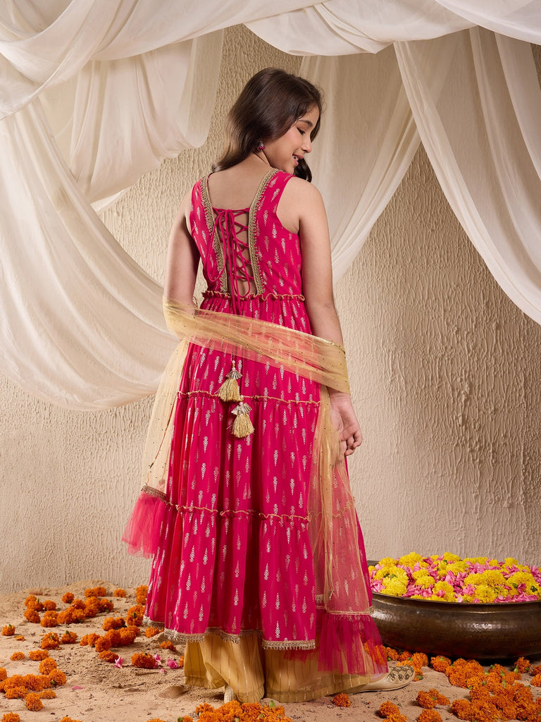 Pspeaches Girls Georgette Sleeveless V Neck Neck Gota Pati Embellished Lehenga Choli Set with Dupatta for Girls (KS-RANIFOIL)