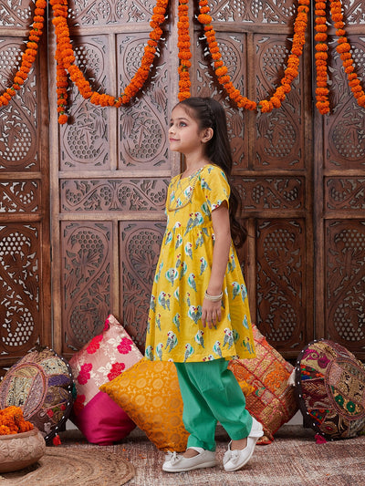 Pspeaches Girls Ethnic Motifs Printed Gotta Patti Pure Cotton A-Line Kurta With Trousers (KS-YELLOWPARROT)