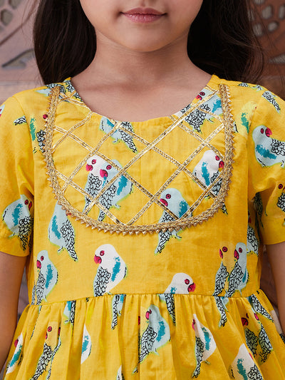 Pspeaches Girls Ethnic Motifs Printed Gotta Patti Pure Cotton A-Line Kurta With Trousers (KS-YELLOWPARROT)