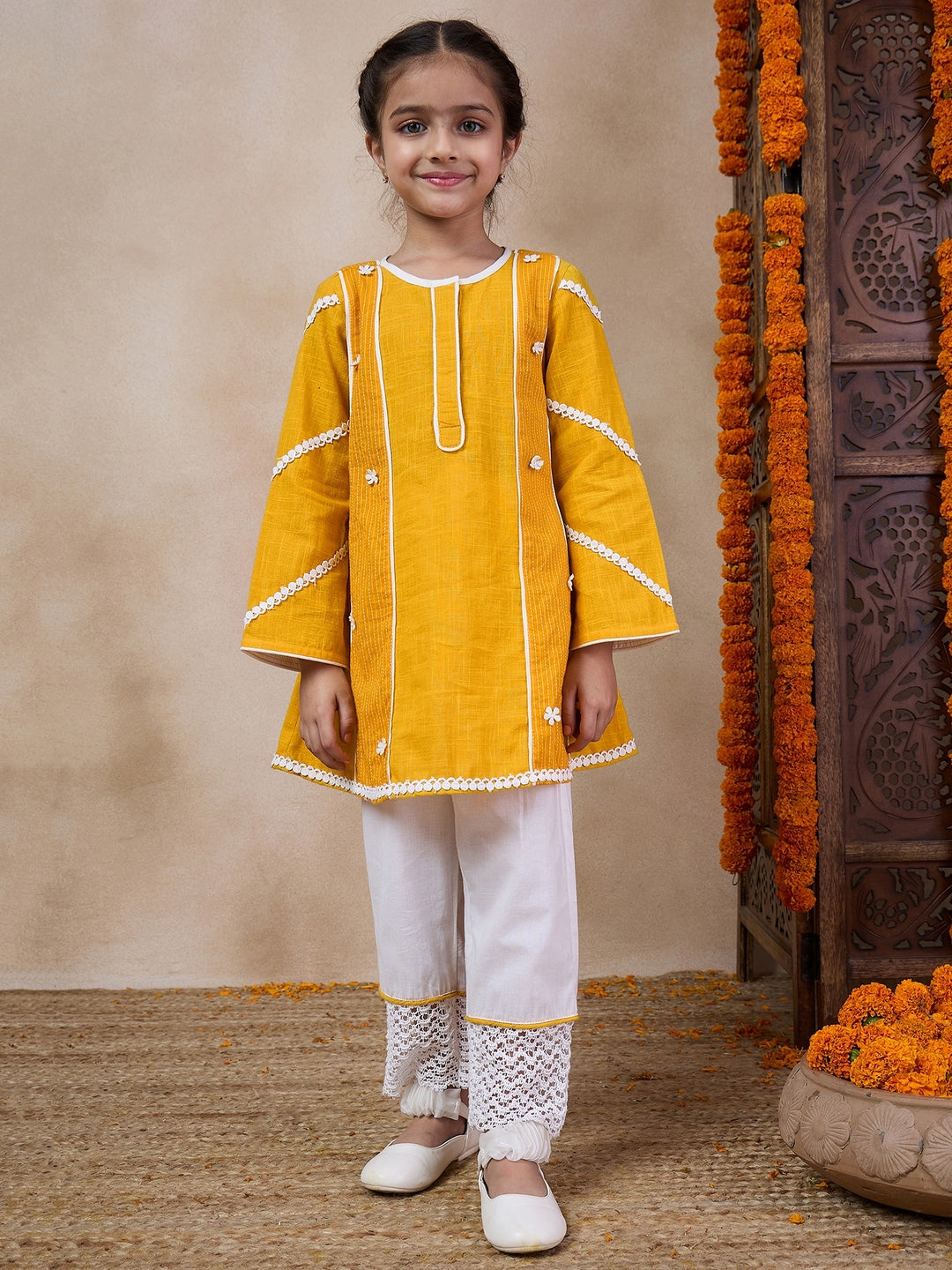 Girls Floral Embroidered Round Neck A-Line Kurta With Pyjamas (KS-YELLOWSLUB)