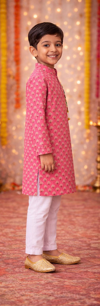 Pspeaches Boys Pink Ethnic Motifs Pattern Cotton A-Line Kurta With Pyjama Set ( Sku-Kp-Pinkbooti )