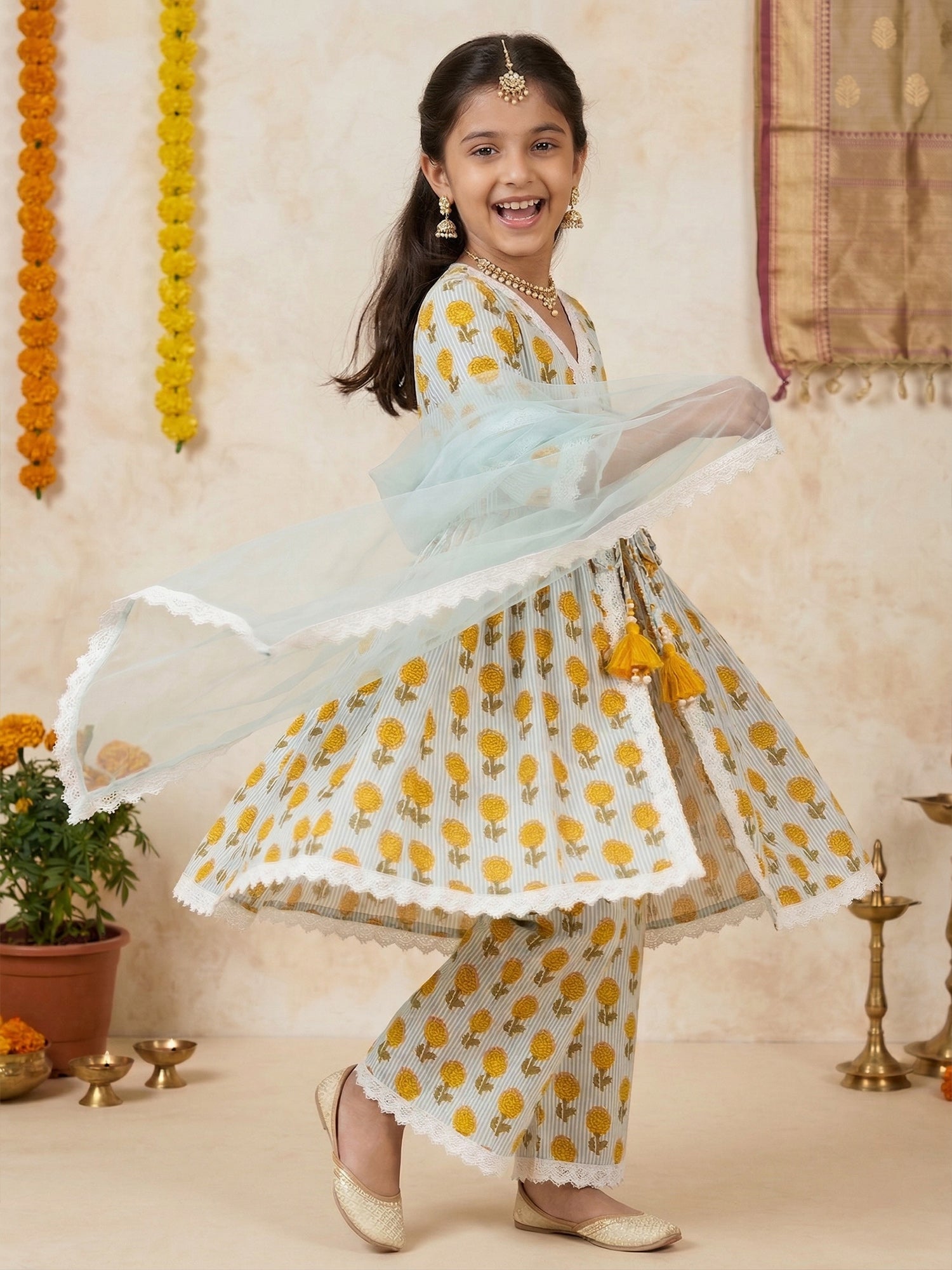 Pspeaches Girls White Ethnic Floral With Stripe Print Cotton A-Line Kurta & Pant With Dupatta (Sku-Ks-Bluestripes)