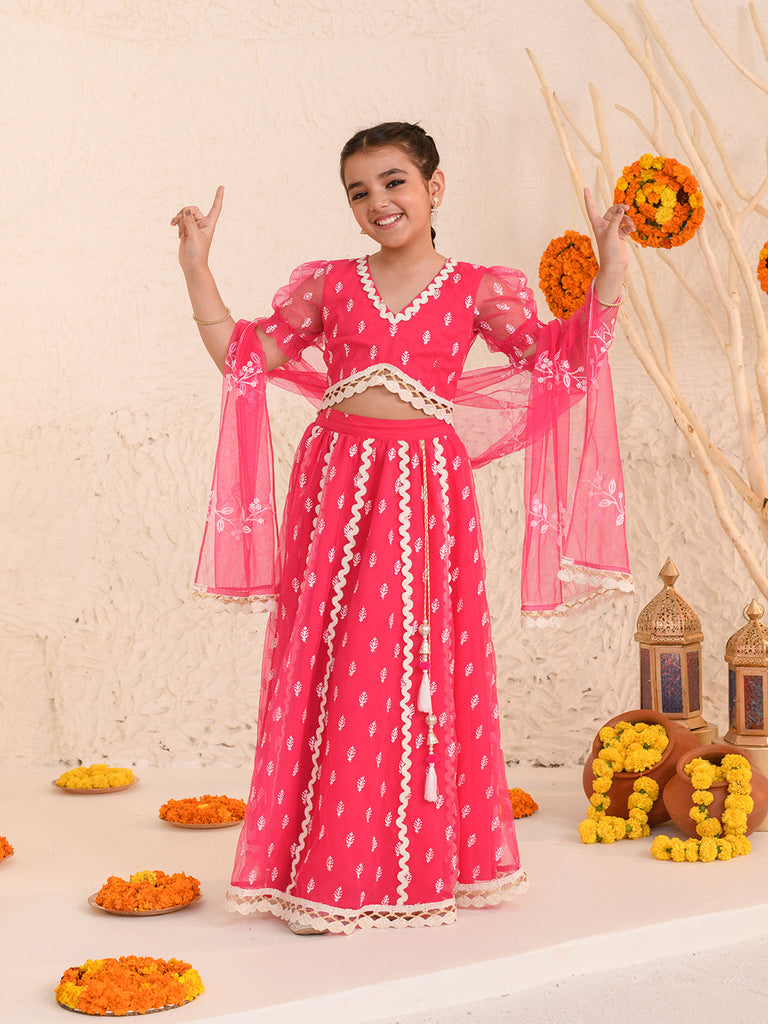 Girls Embroidered Thread Work Ready to Wear Lehenga & Blouse With Dupatta (L-MAGENTAWTBOOTI)