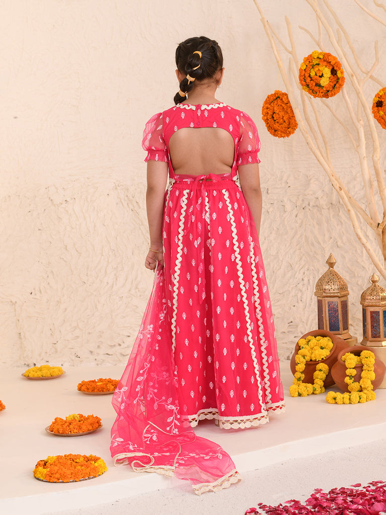 Girls Embroidered Thread Work Ready to Wear Lehenga & Blouse With Dupatta (L-MAGENTAWTBOOTI)