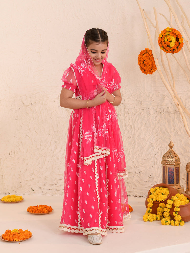 Girls Embroidered Thread Work Ready to Wear Lehenga & Blouse With Dupatta (L-MAGENTAWTBOOTI)