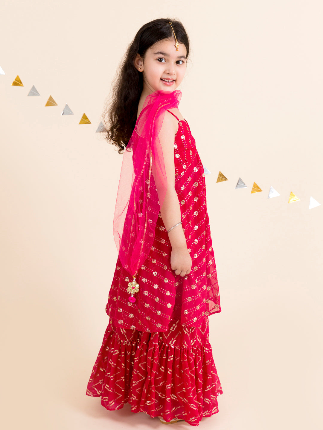 Girls Magenta & Gold-Toned Embellished Sequinned Ready to Wear Lehenga Choli (L-Raniseq)