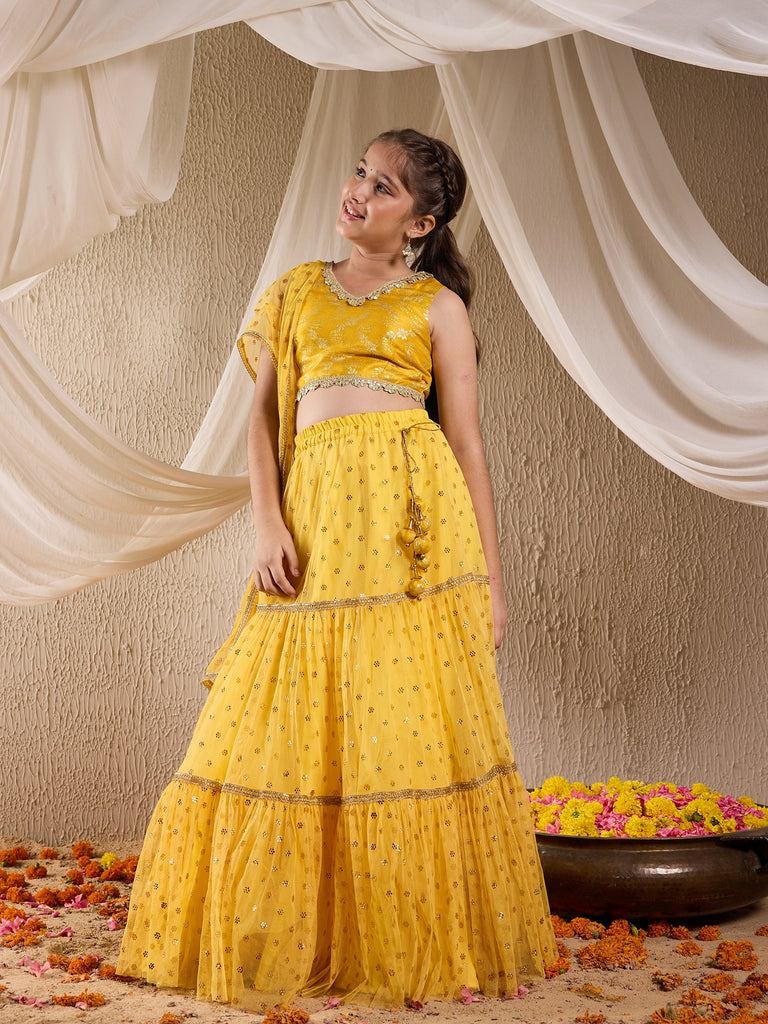 Pspeaches Girls Silk Blend Sleeveless V Neck Neck Gota Pati Embellished Lehenga Choli Set with Dupatta for Girls (L-YELLOWMUKAISHWORK)
