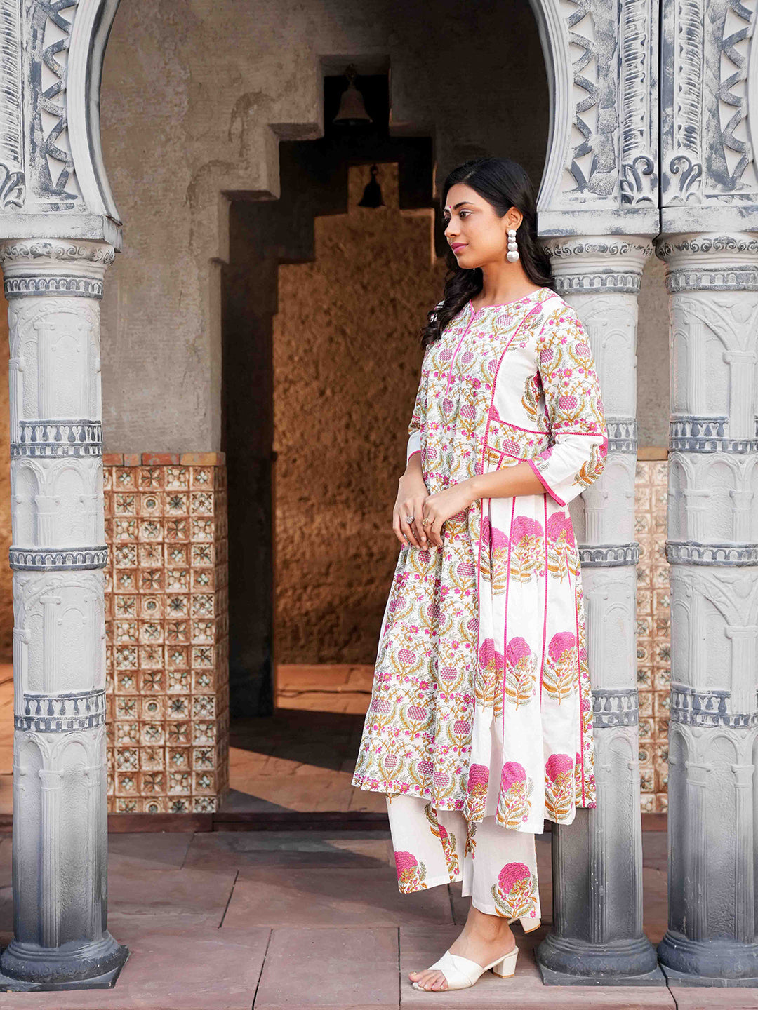 Pink Chintz Lace Detailing Cotton Kurta