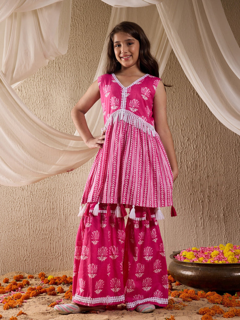 Pspeaches Girls Cotton Sleeveless V Neck Neck Gota Pati Embellished Lehenga Choli Set with Dupatta for Girls (SHA-MAGENTAPRINT)