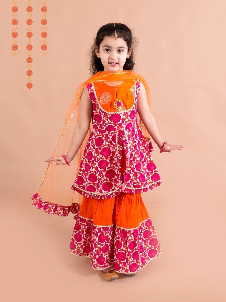 Girls Magenta & Orange Printed Angrakha Cotton Kurta Set (Sha-Jaalmagenta)