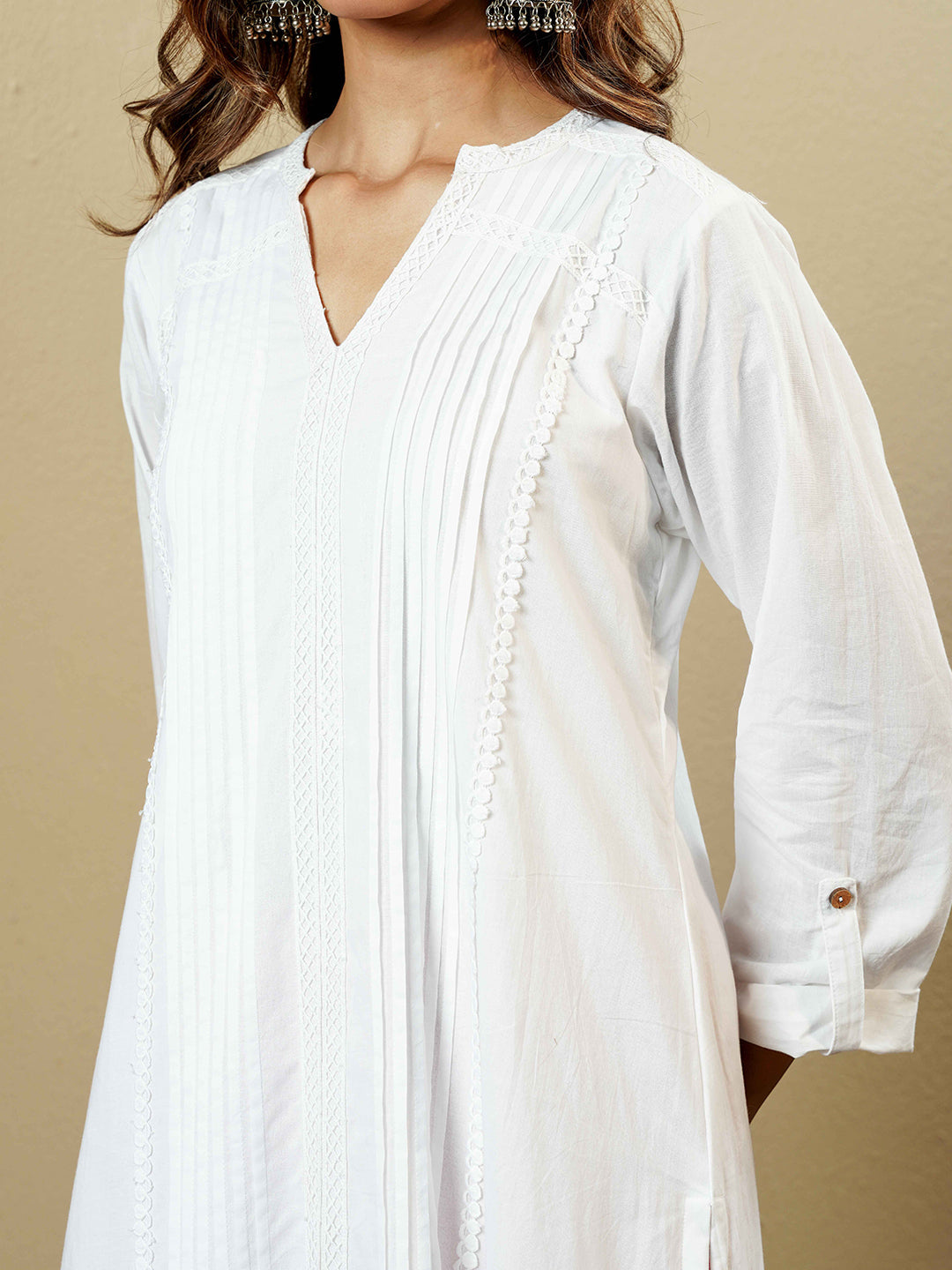 White Lace Detail Cotton Kurta