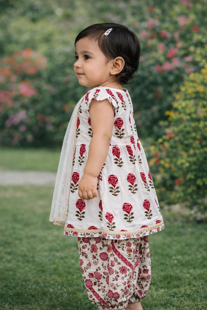Pspeaches Baby Girls White Ethnic Floral Print Cotton A-Line Kurta & Pant With Dupatta ( Sku-Ing-Whitebooti )