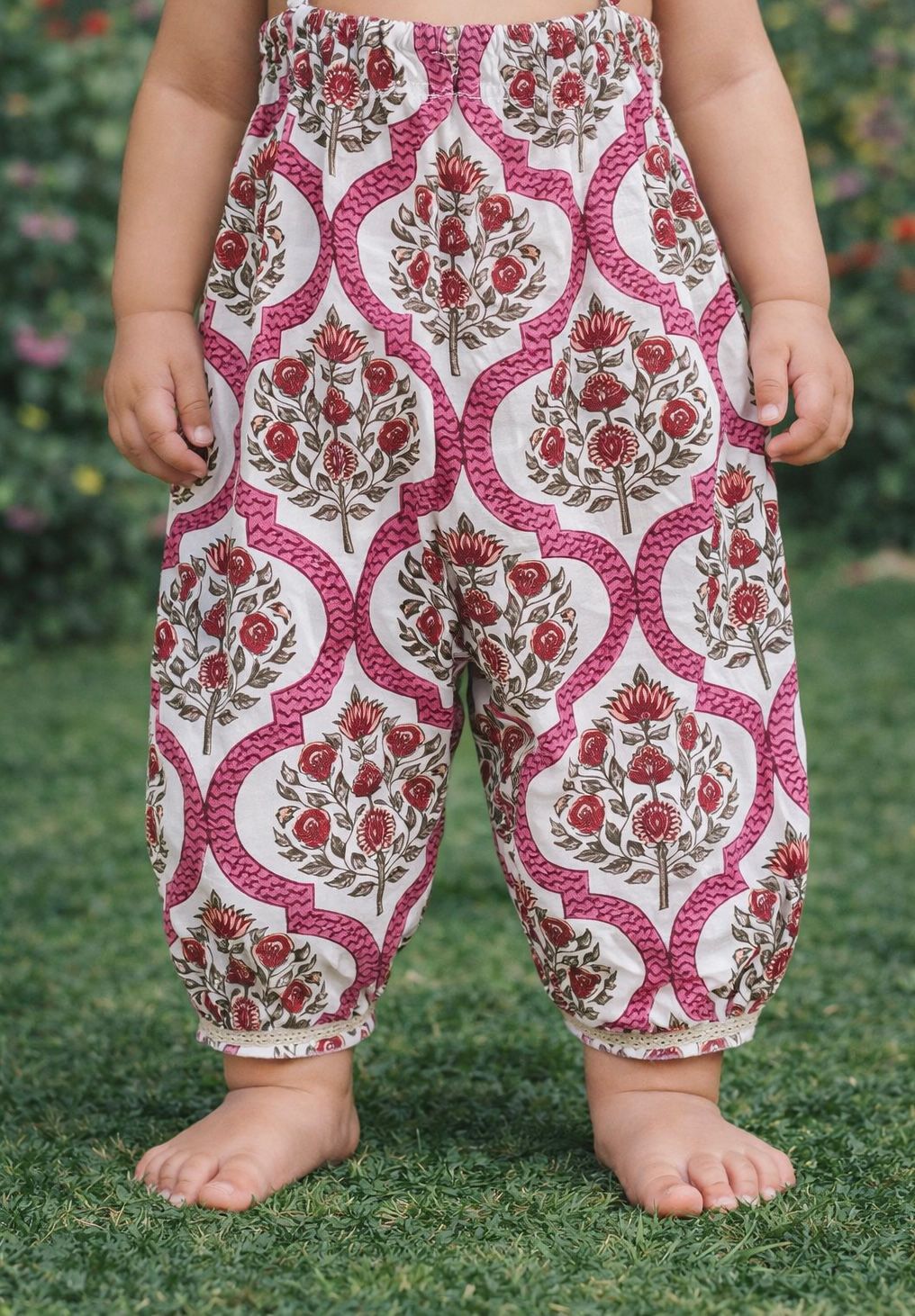 Pspeaches Baby Girls White Ethnic Floral Print Cotton A-Line Kurta & Pant With Dupatta ( Sku-Ing-Whitebooti )