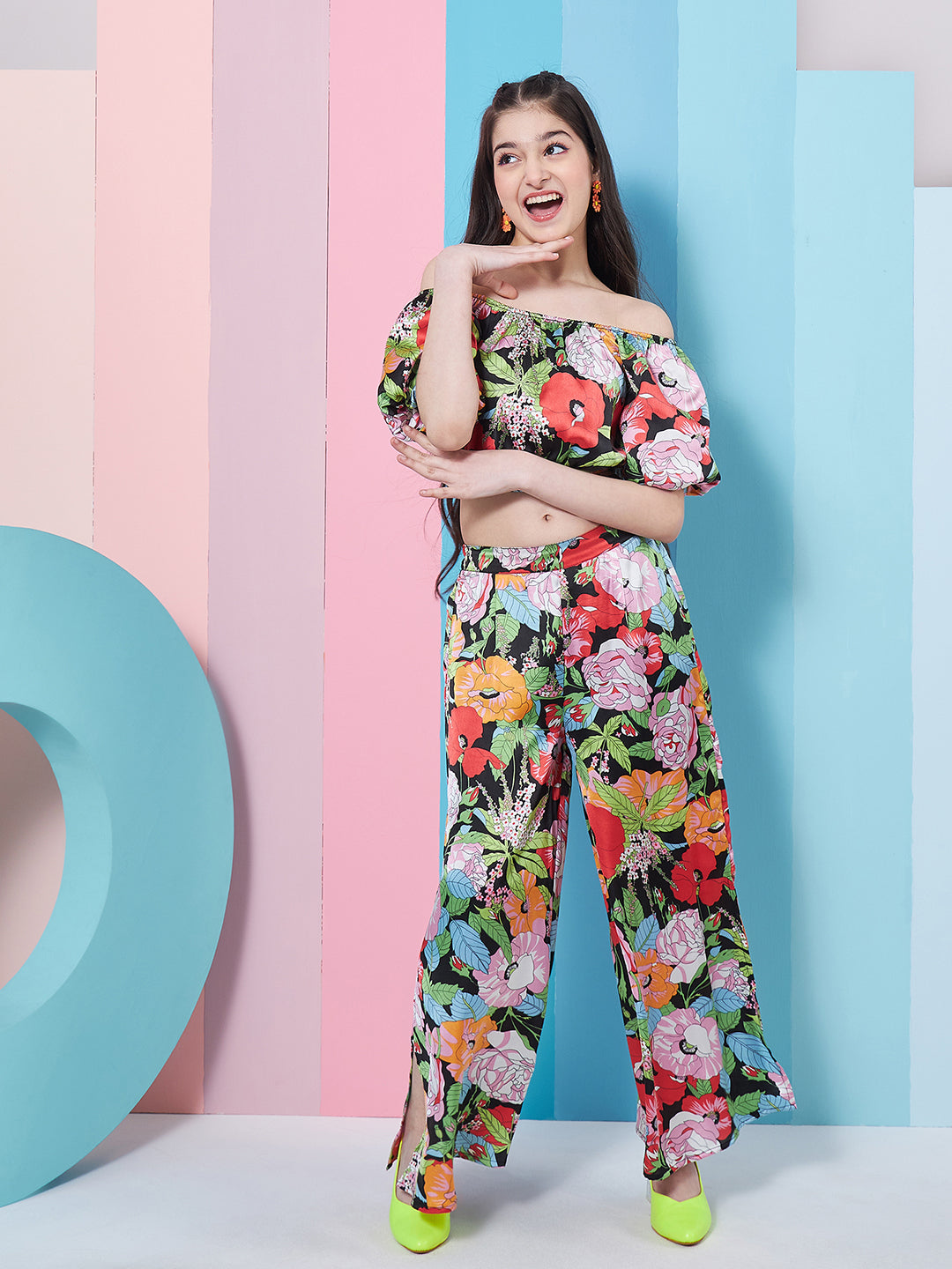 Girls Floral Printed Top With Trousers (s-blacksatin)