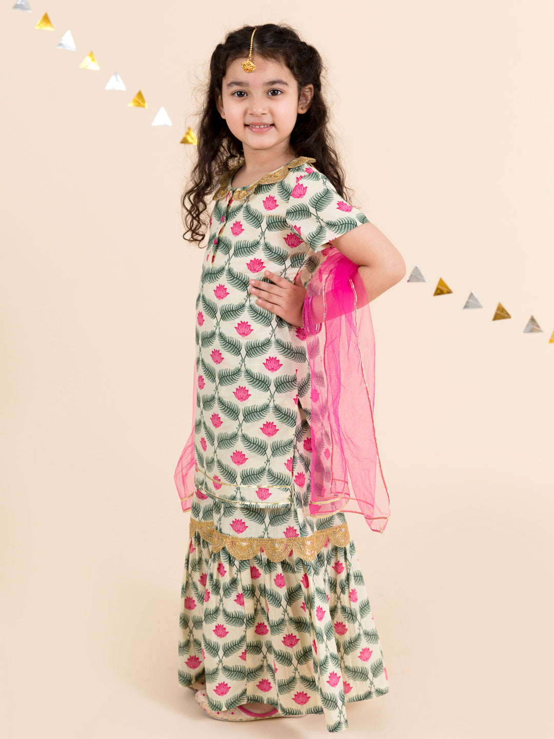 Girls Off White Floral Yoke Design Empire Pure Cotton Kurti with Skirt & With Dupatta (Sha-lotus)