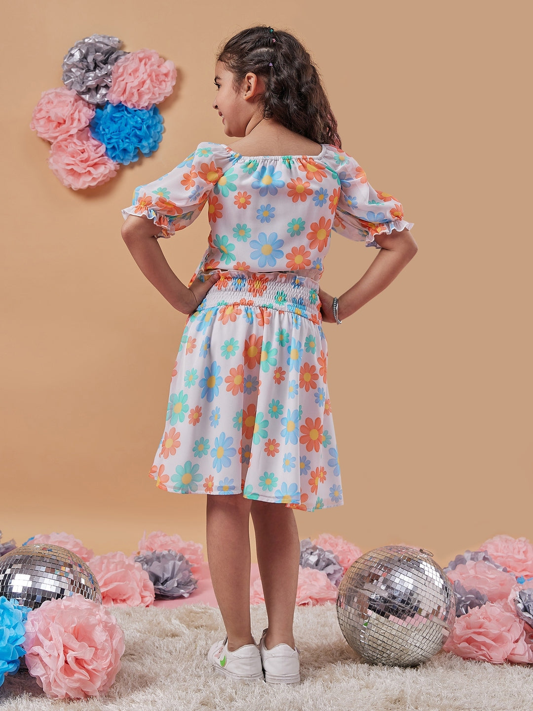 Girls White, blue and Orange Floral Printed Ruched Square Neck Short Sleeves Crop Top With Skirt (sk-whitefloral)